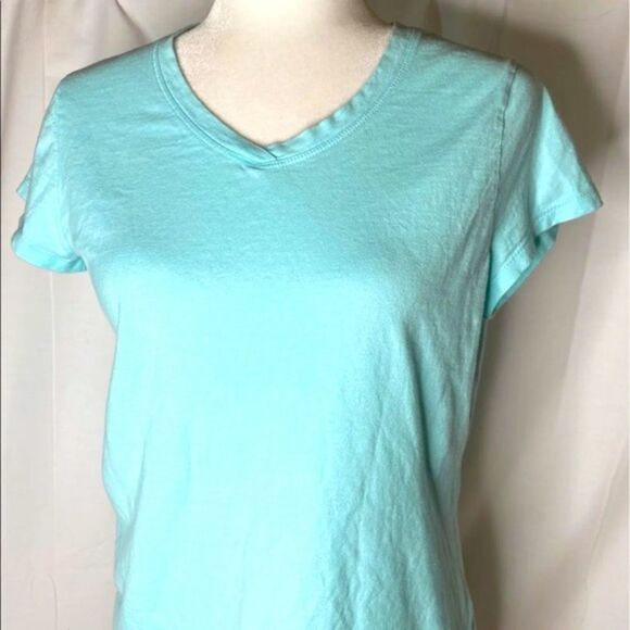 Champion Basic V-Neck Short Sleeve Shirt - Picture 2 of 5